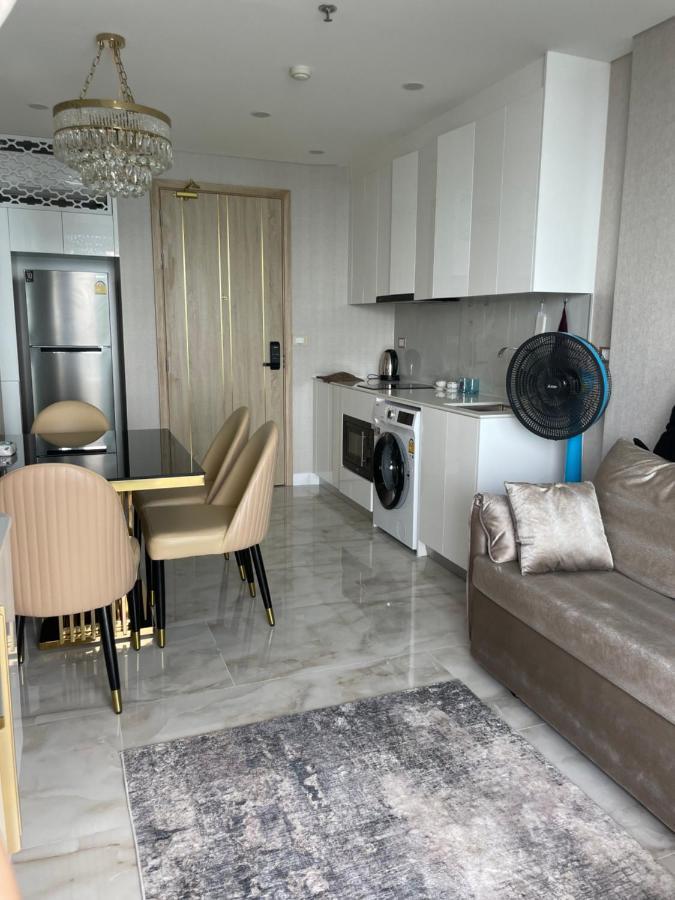 Copacabana Jomtien Beach High Floor Exterior photo